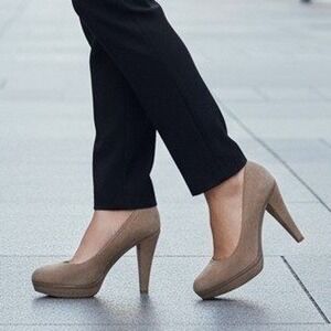 Antonio Melani Tan Suede Platform Pumps Almond Toe Stiletto Heels Womens 9.5M